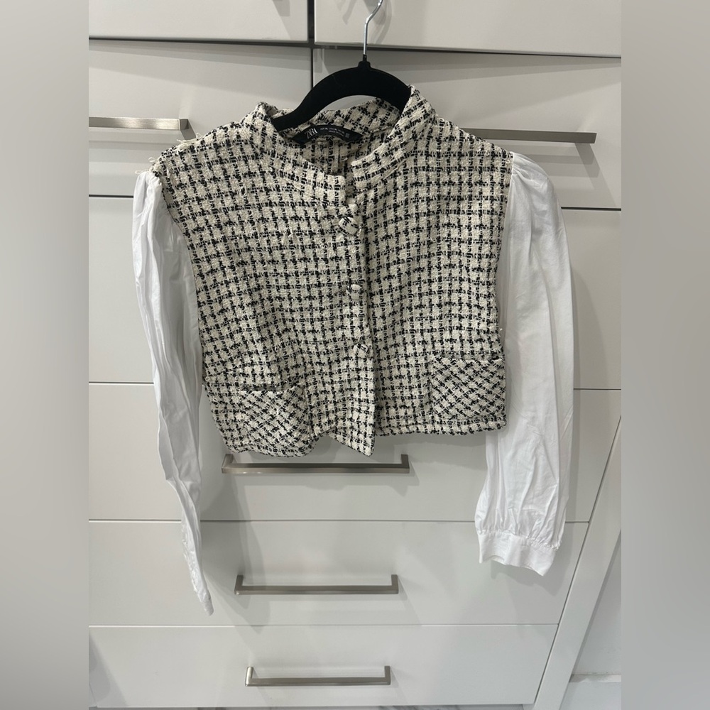 Zara cropped shirt